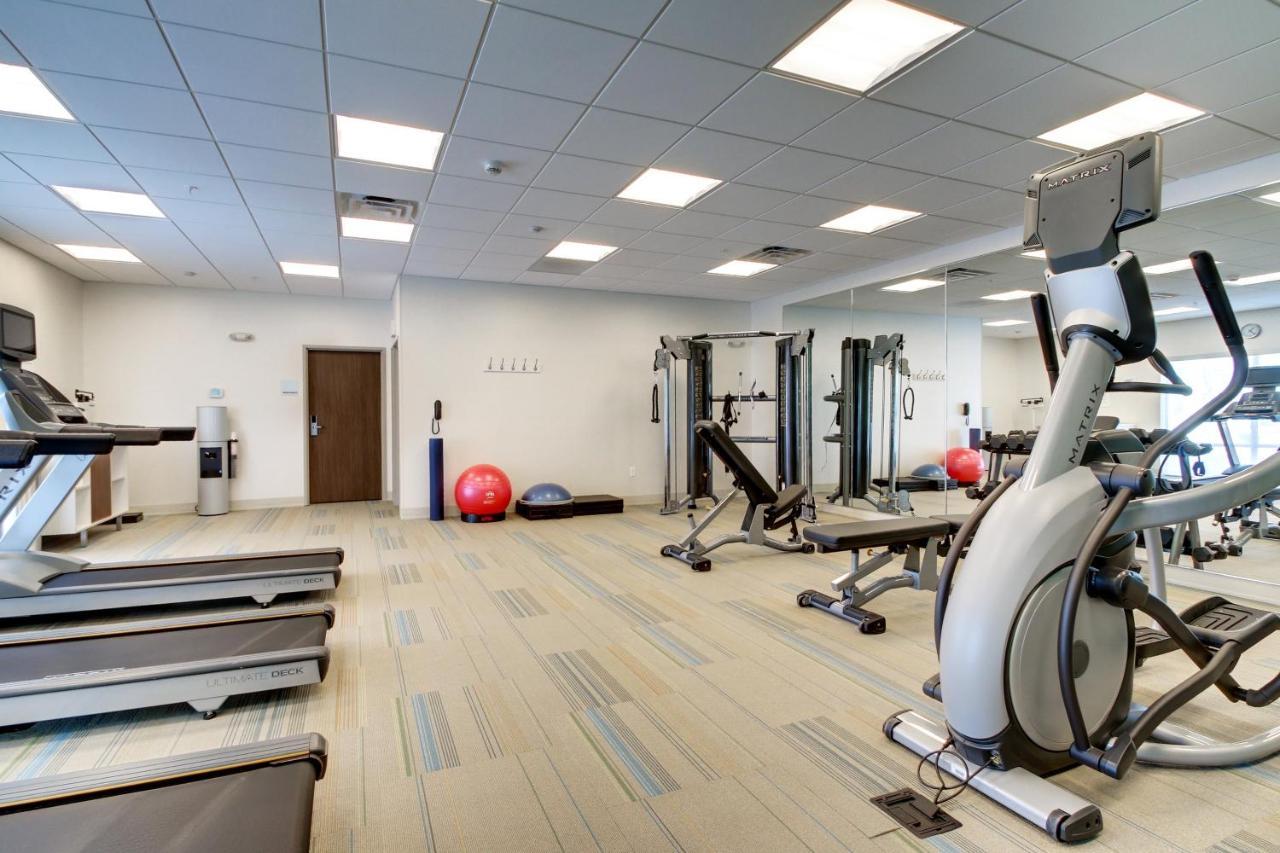 Holiday Inn Express & Suites Galesburg By Ihg Bagian luar foto