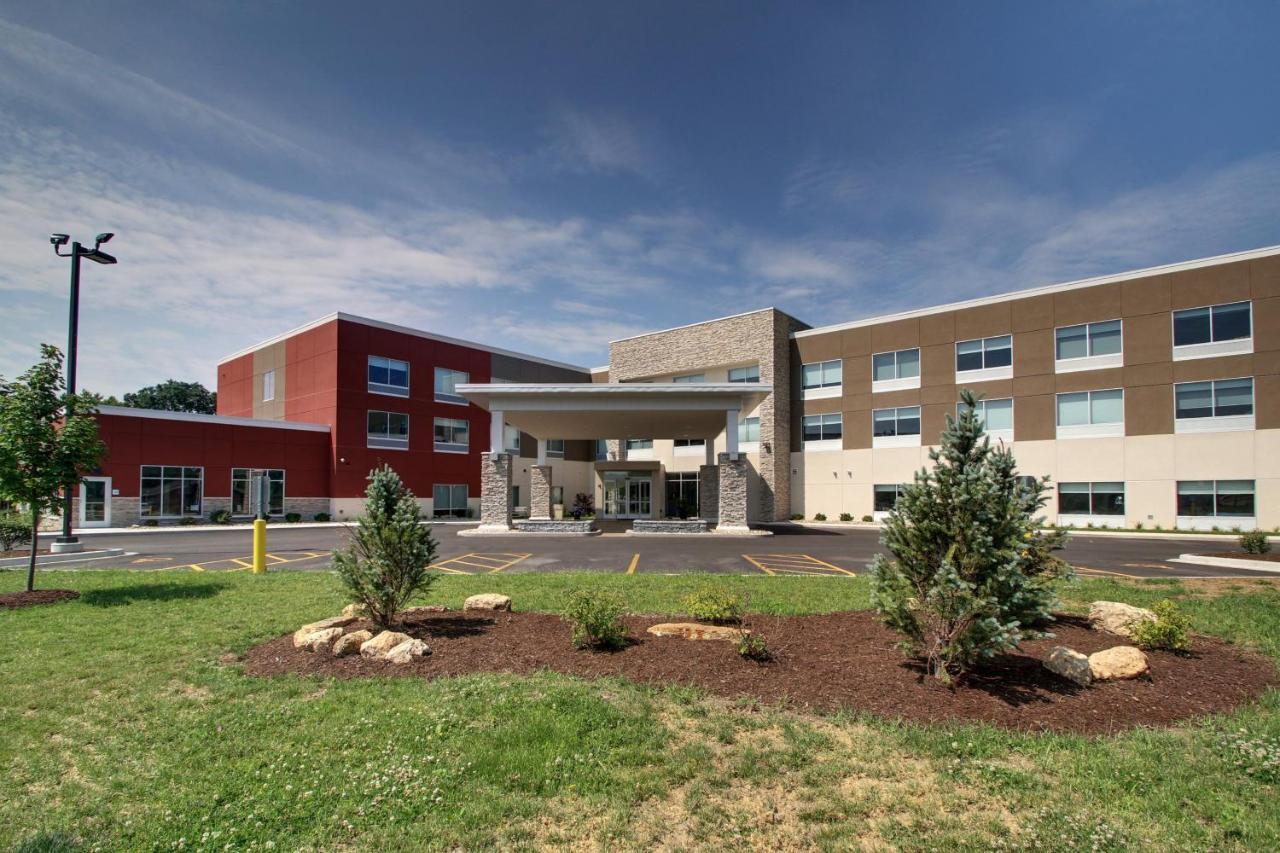 Holiday Inn Express & Suites Galesburg By Ihg Bagian luar foto